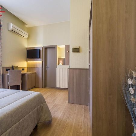 Hotel Est Пйомбіно Екстер'єр фото